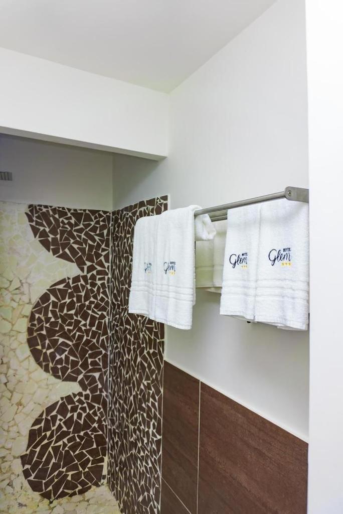 Hotel Glem Varcaturo